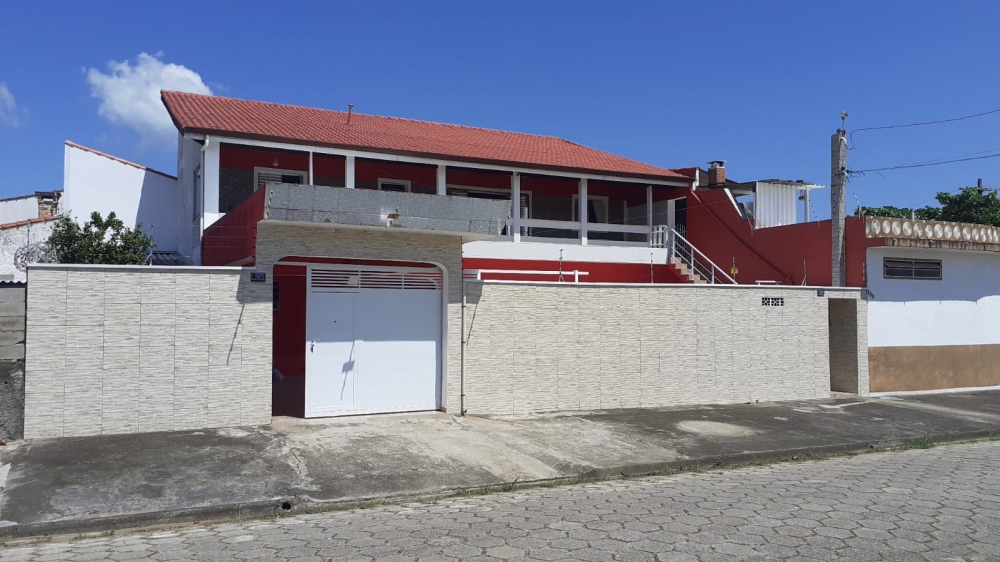 VENDO CASA COM 02 SALÕES NO PA